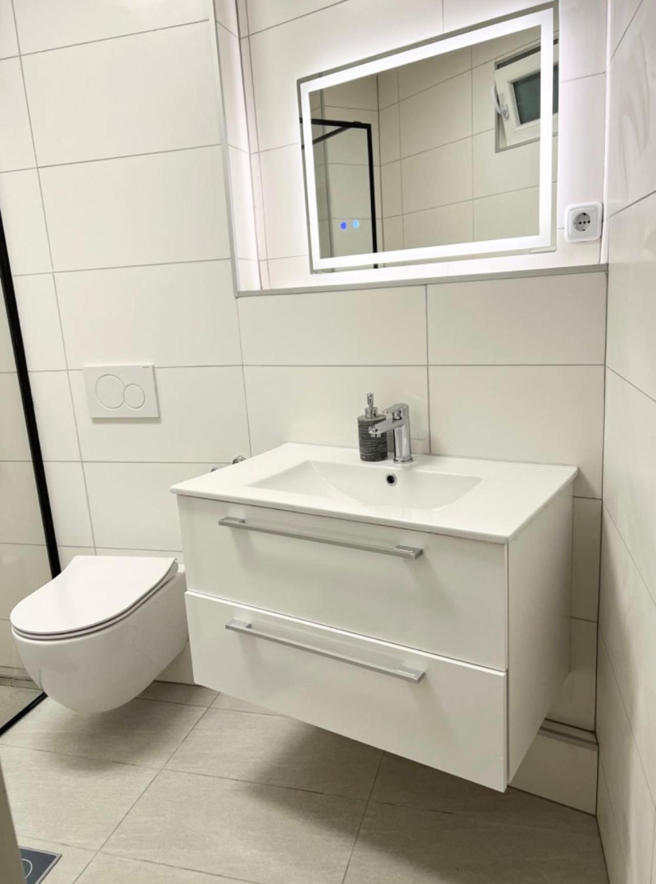 Duesseldorf Messe, 2-Bedroom Duplex Apartment With Terrace And Garden Zewnętrze zdjęcie